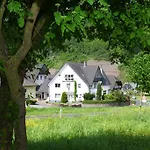 Familie Ernst * Bruttig-Fankel