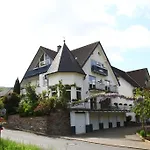 아파트 Familie Ernst *