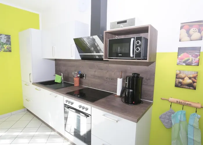 Familie Ernst * 브루티크판켈